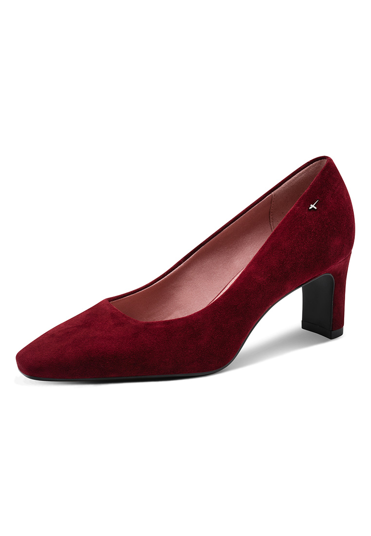 Tamaris Pumps Ava in bordeauxroter Velours-Optik, Frontansicht. Elegante Pumps mit Blockabsatz und spitz zulaufender Schuhspitze.