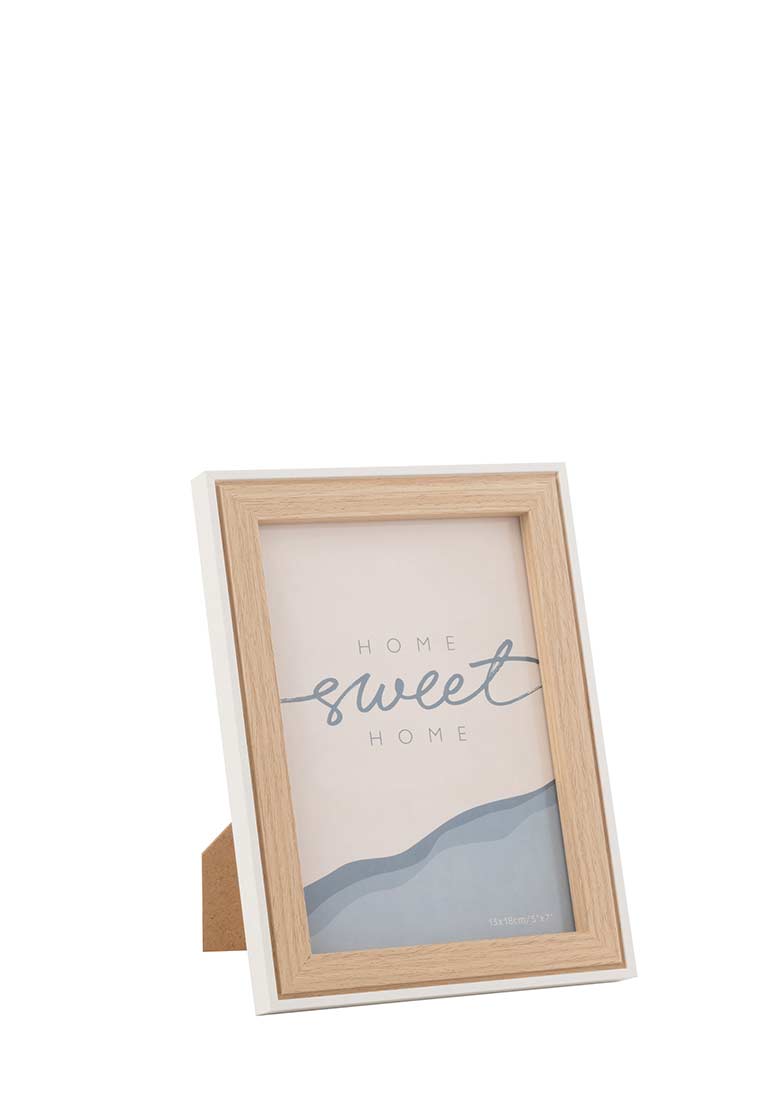 J-LINE Fotorahmen Naturell Medium, Frontansicht, in natürlicher Holzfarbe und Weiß, mit integriertem Aufsteller und gedrucktem Motiv.
