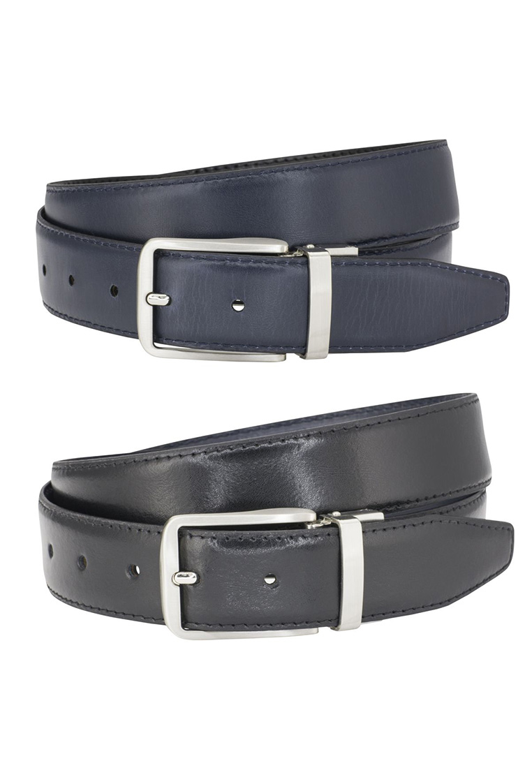 Frontansicht eines Wende-Ledergürtels von Lindenmann in schwarz-marine mit silberner Schnalle und sichtbaren Gürtellöchern.