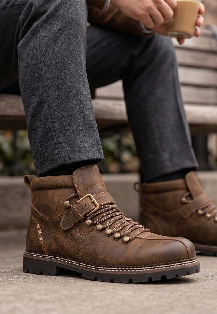 Trachtenschuh Tiago hellbraun gespeckt