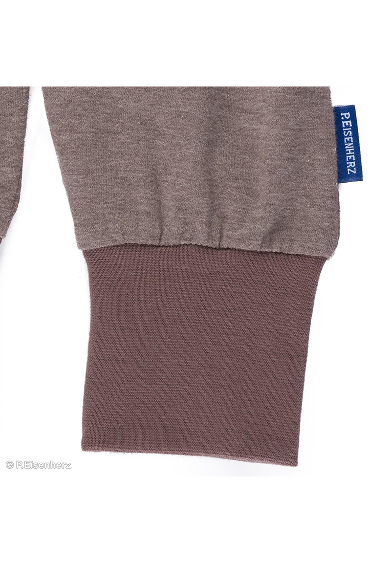 babyhose-im-lederhosenstil-mit-hellblauer-stickerei_4