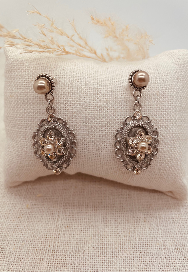 Blumenspiegel_Ohrschmuck_taupe_1