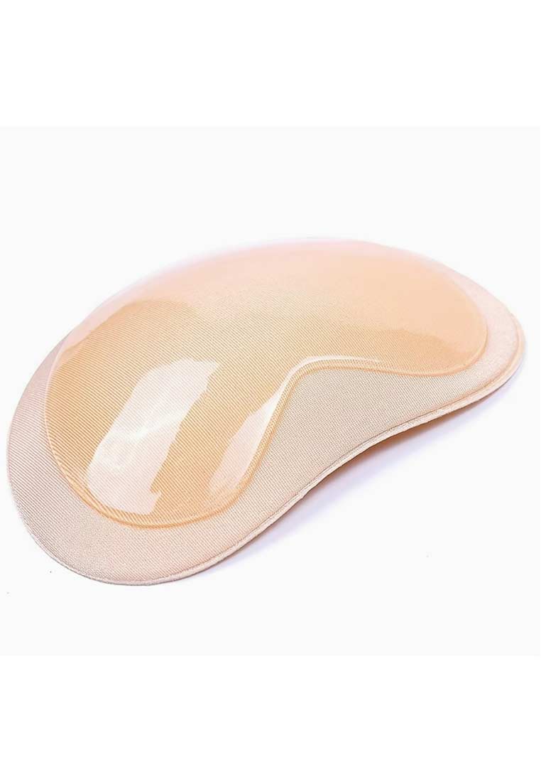 Wiesnshop Push Up BH Einlagen, beige, mit glatter Oberseite und stoffbezogenem Rand, in Detailansicht.