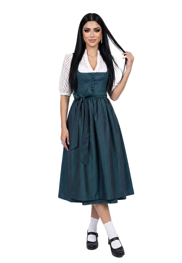 Madame Marie Dirndlbluse Norelin in Weiss, Frontansicht mit blauer Schürze, kurzen Ärmeln und traditionellem Kragen.