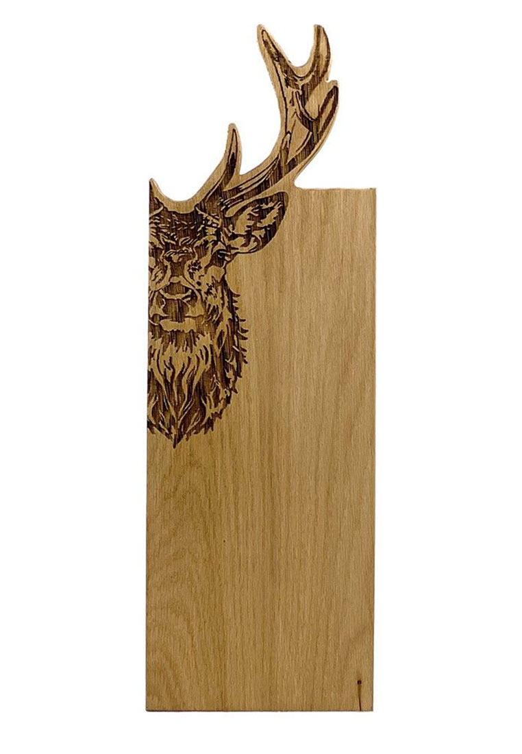 Serviertablett aus Holz in Hirsch Ausschnitt