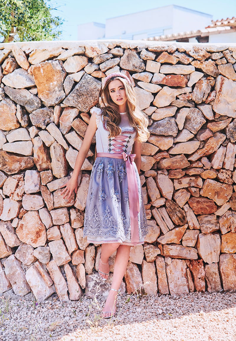 Dirndl_Agatha_Laenge60cm_4