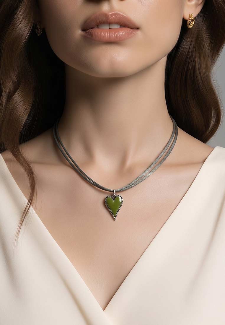 Trachtencollier Herz mit Seidenkordel loden
