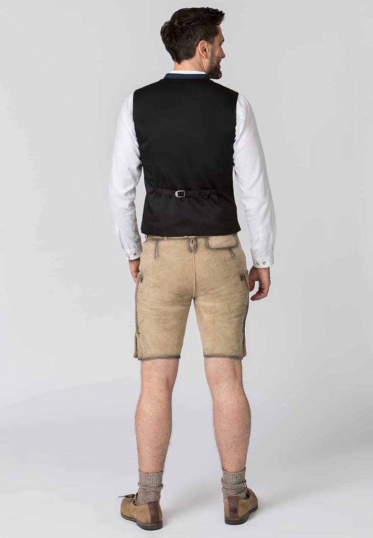Stockerpoint Trachtenweste Devito dunkelblau Rückansicht. Elegante schwarze Weste mit verstellbarem Riemen im Bund.