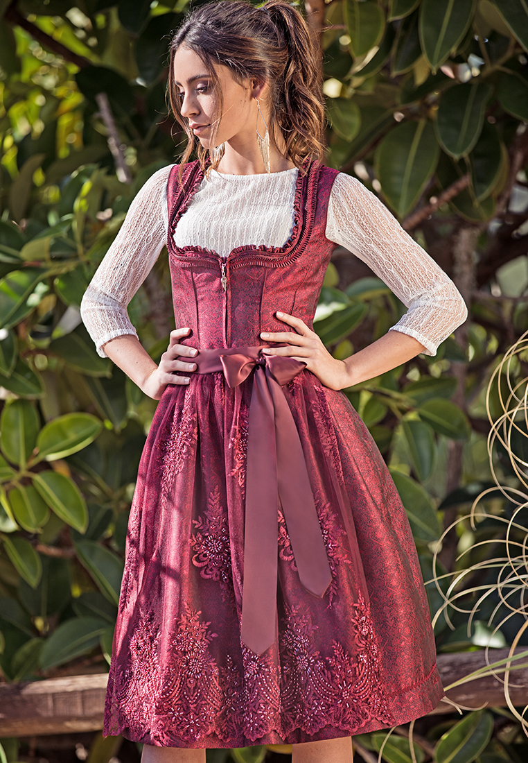 MarJo_Dirndl-GY-1-Dasha_Bluse-GY-1-Linda-Dalida