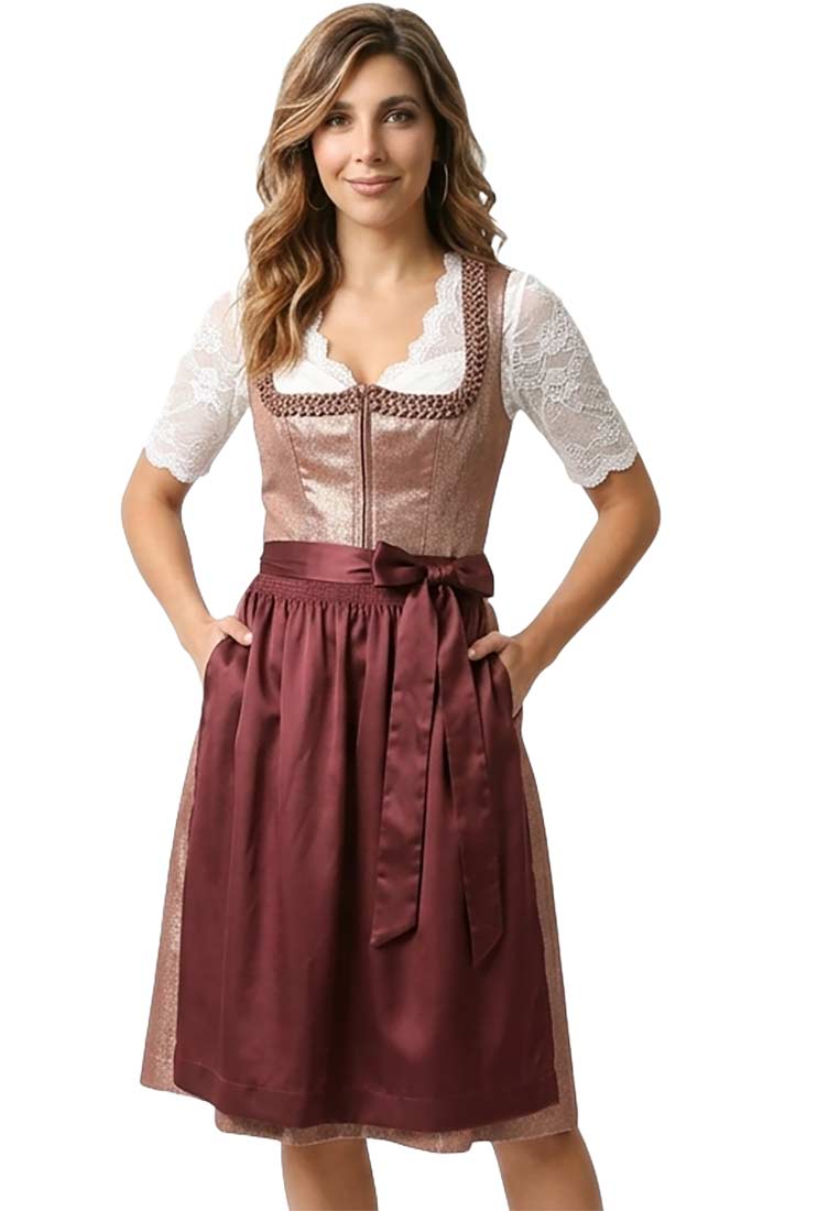 Trachten Deiser Dirndl Ria bordeaux 70 cm in Frontansicht. Das Dirndl ist bordeauxrot mit einem schimmernden Mieder und einem Satinrock mit seitlichen Taschen.