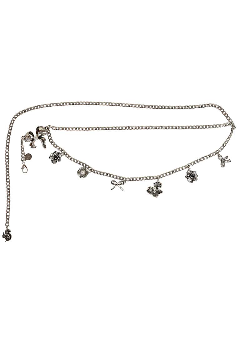 MarJo Trachten Dirndl Schürzenkette Niederhof altsilber, Frontansicht. Elegante altsilberfarbene Kette mit verschiedenen Anhängern wie Schleifen und Blumen.