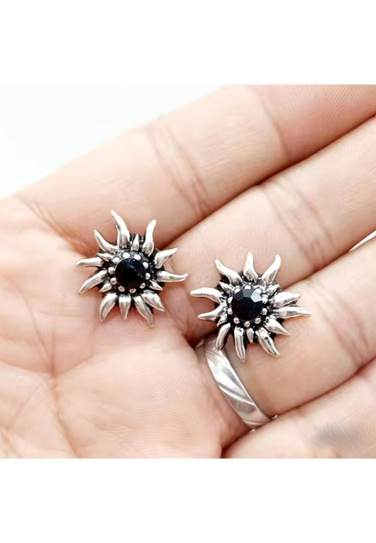 Edelweiss Ohrstecker schwarz