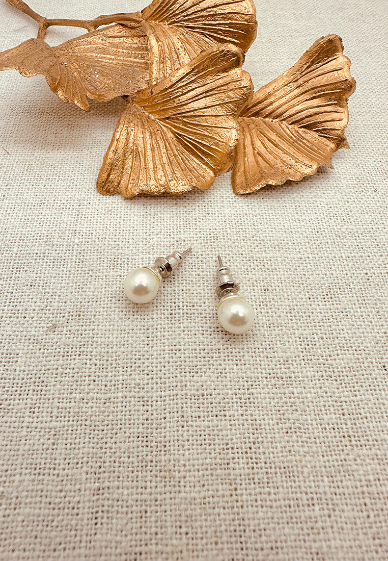 Ohrstecker Perla weiss