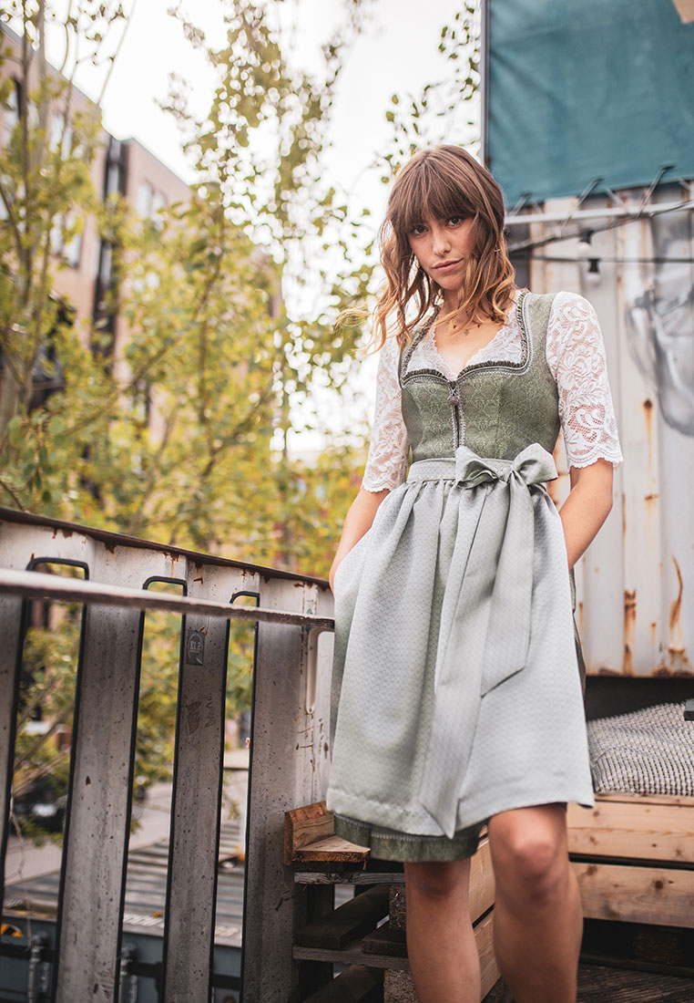 Dirndl Eluisa moosgrün