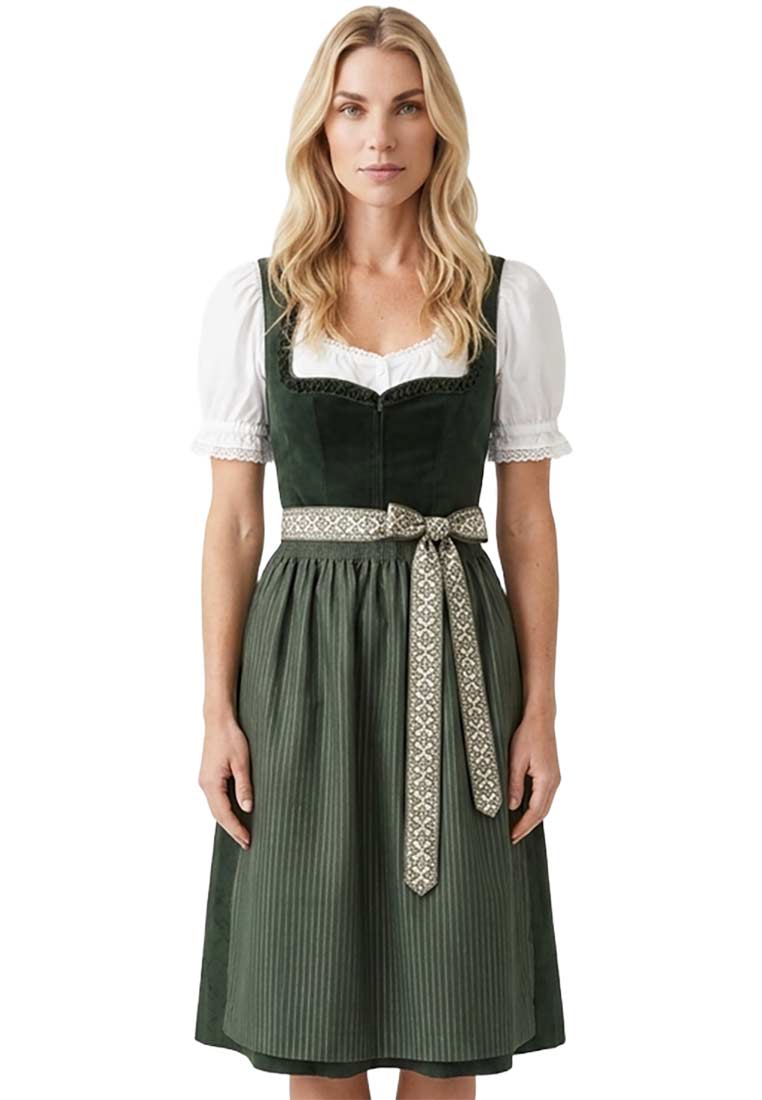 Frontansicht eines MarJo Trachten Dirndl Reichenfels in Dunkelgrün mit einer Schürze, das detailreich mit einem gemusterten Band gebunden ist.