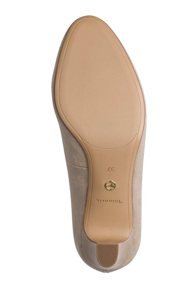 Tamaris Dirndlpumps Ivory in neutraler Ansicht, mit einer schlanken, spitzen Zehenpartie und einem moderaten Absatz.