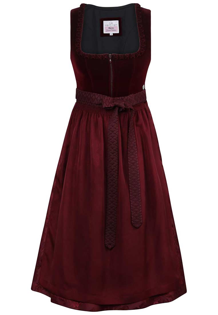 MarJo Trachten Dirndl Rabenstein bordeaux 58 cm in Frontansicht, mit Reissverschluss vorne und einem gebundenen Gürtel aus demselben Stoff.