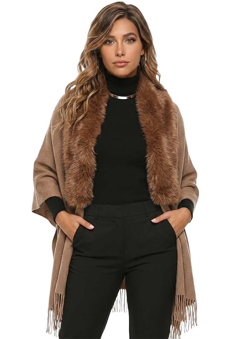 Trachtenponcho mit Kunstfell beige