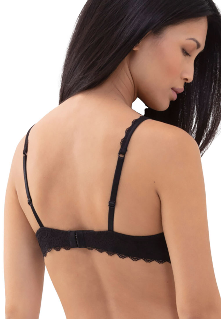Rückansicht eines Mey Dirndl Push Up BH in Schwarz mit verstellbaren Trägern und einem Verschluss mit Spitzenbesatz.