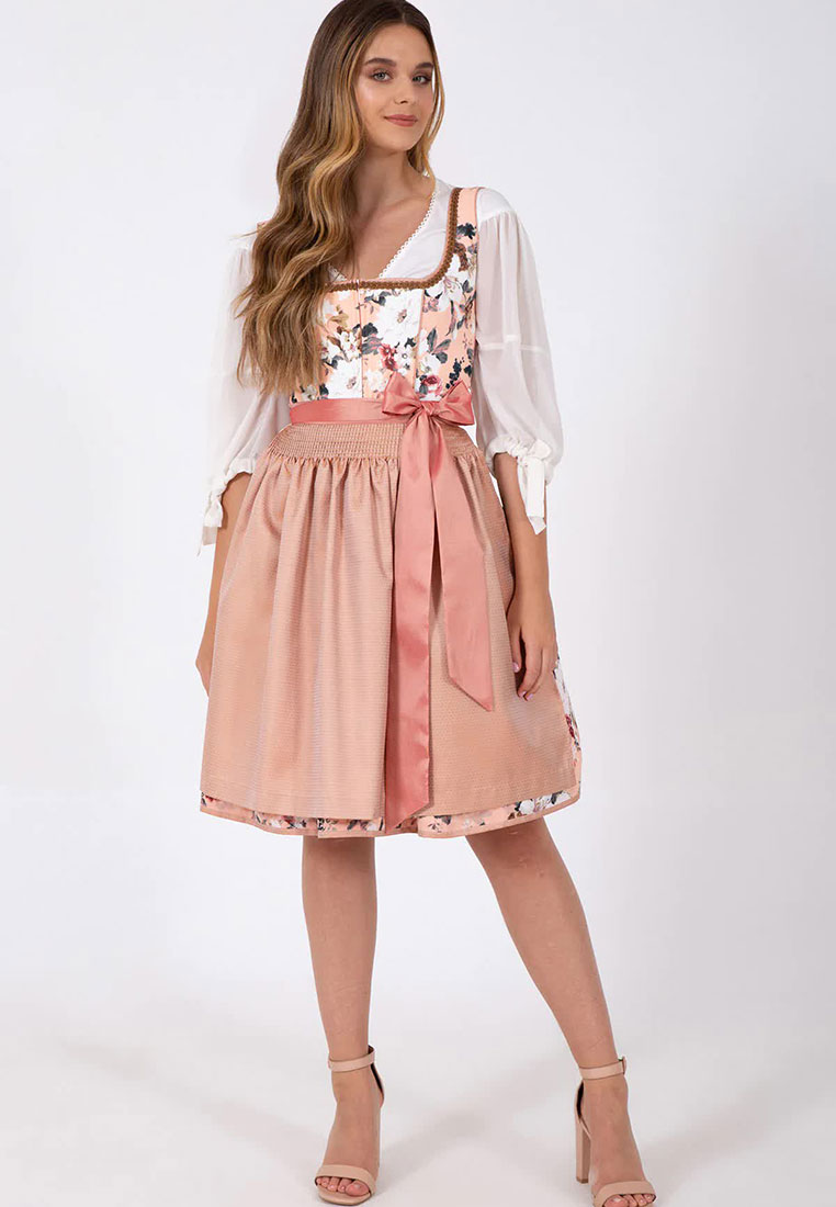 Dirndl_Peaches_4