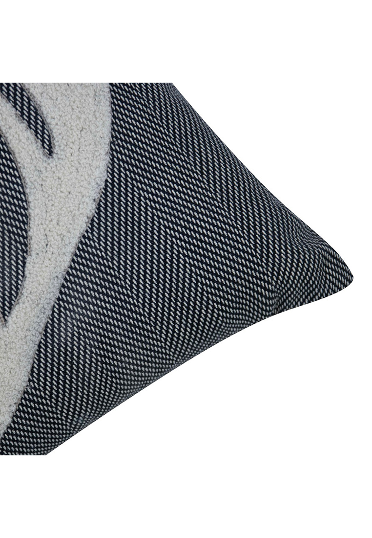 Mars&More Morris Kissen Geweih Schwarz 45x45cm Nahaufnahme mit Fischgrätenmuster und Geweih-Applikation in Schwarz und Grau