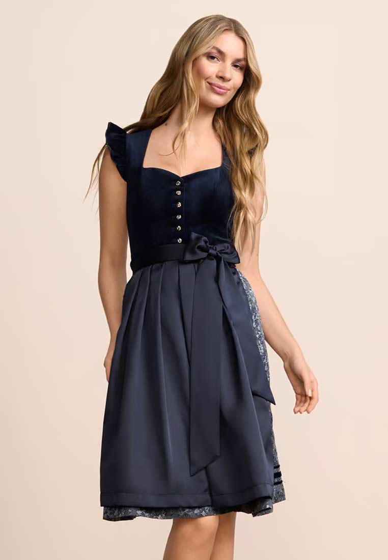 Krüger Dirndl Melora marine 60cm Frontansicht in Dunkelblau mit Mieder und Faltenrock, vorne mit Knöpfen und Schleife.