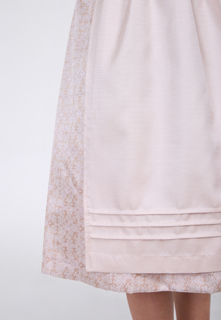 Dirndl_Salome_rfw1