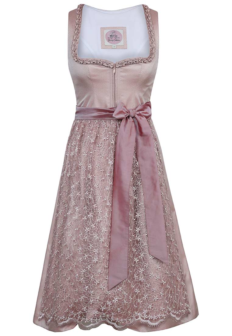 MarJo Trachten Dirndl Wernberg perlrosa 58 cm, Frontansicht. Das Dirndl ist in einem hellen Rosaton gehalten und mit einer Satin-Schürze mit Schleife ausgestattet.