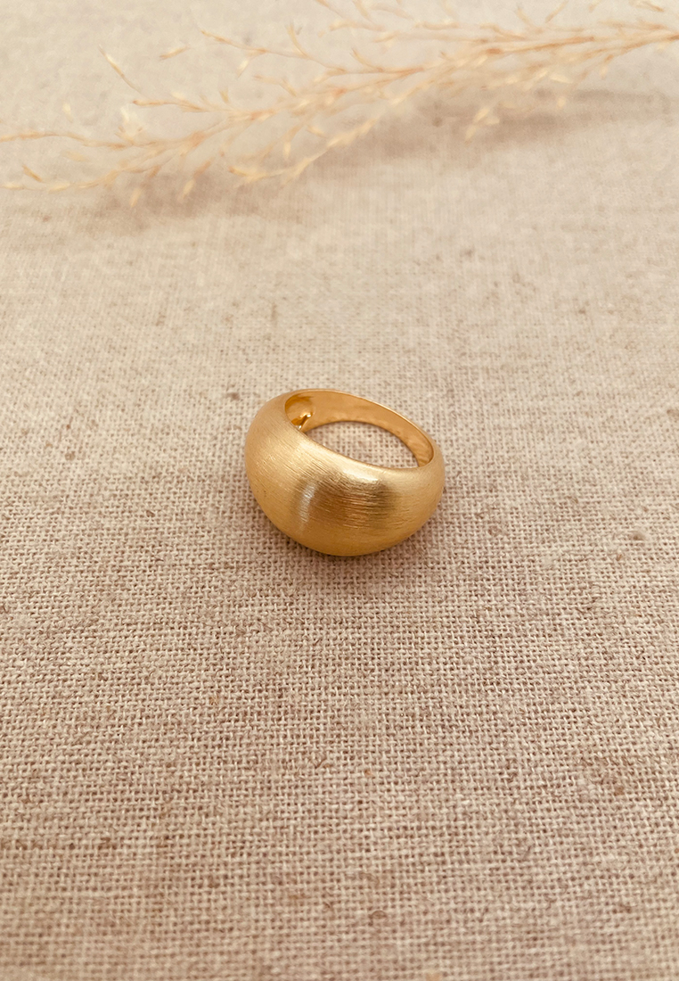 Tabitha Statement Ring Gold