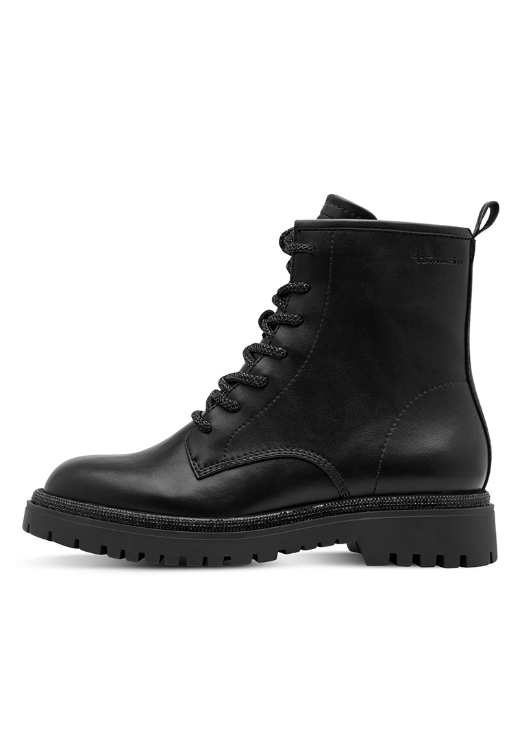 Tamaris Stiefelette Black Glam in Schwarz, Seitenansicht. Diese stilvollen Schnürstiefeletten haben eine dicke Profilsohle und sind aus glattem Leder gefertigt.