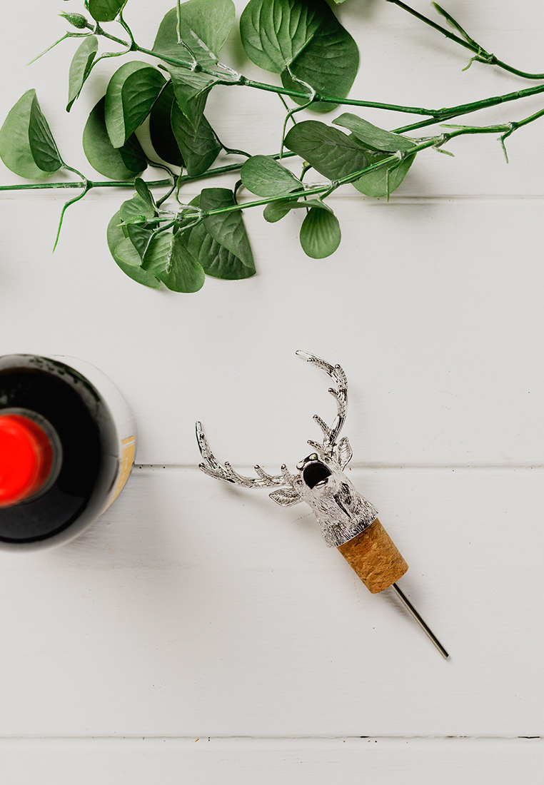 JSWBPS_STAG_WINE_BOTTLE_POURER_rfw4