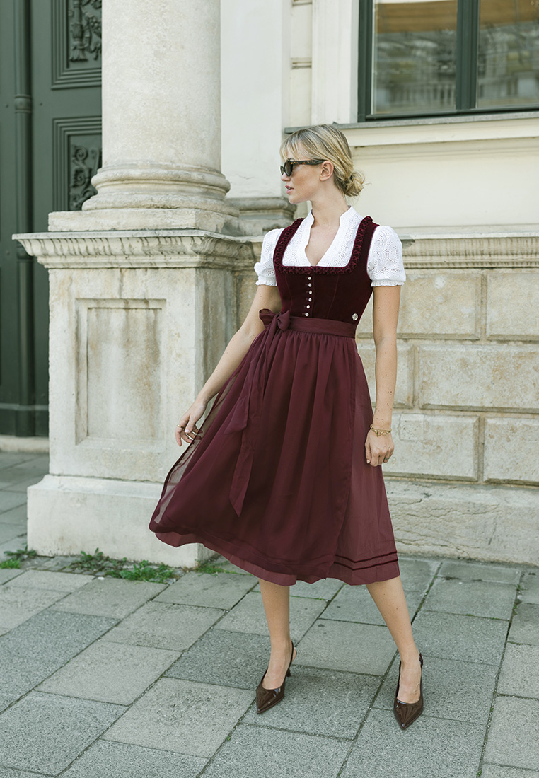 Marjo Dirndl Cherry Chante 75cm - Samtdirndl Mit Chiffon Schürze Damen